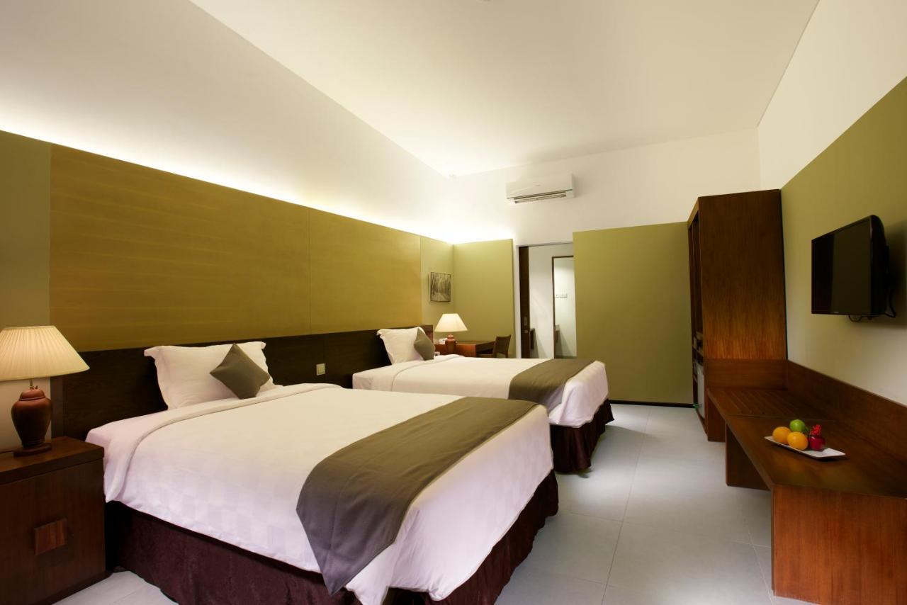 Hotel Neo+ Green Savana Sentul City Bogor Esterno foto