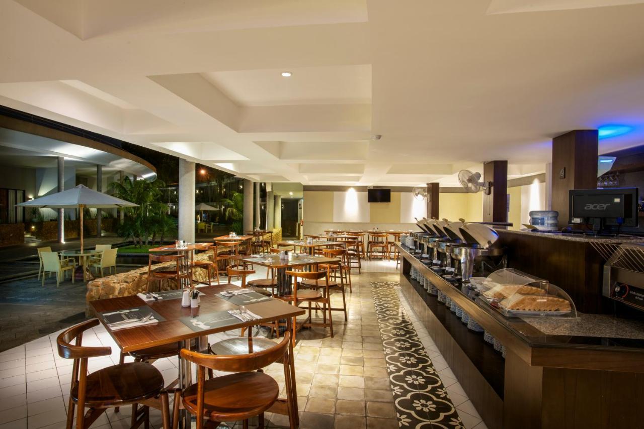 Hotel Neo+ Green Savana Sentul City Bogor Esterno foto