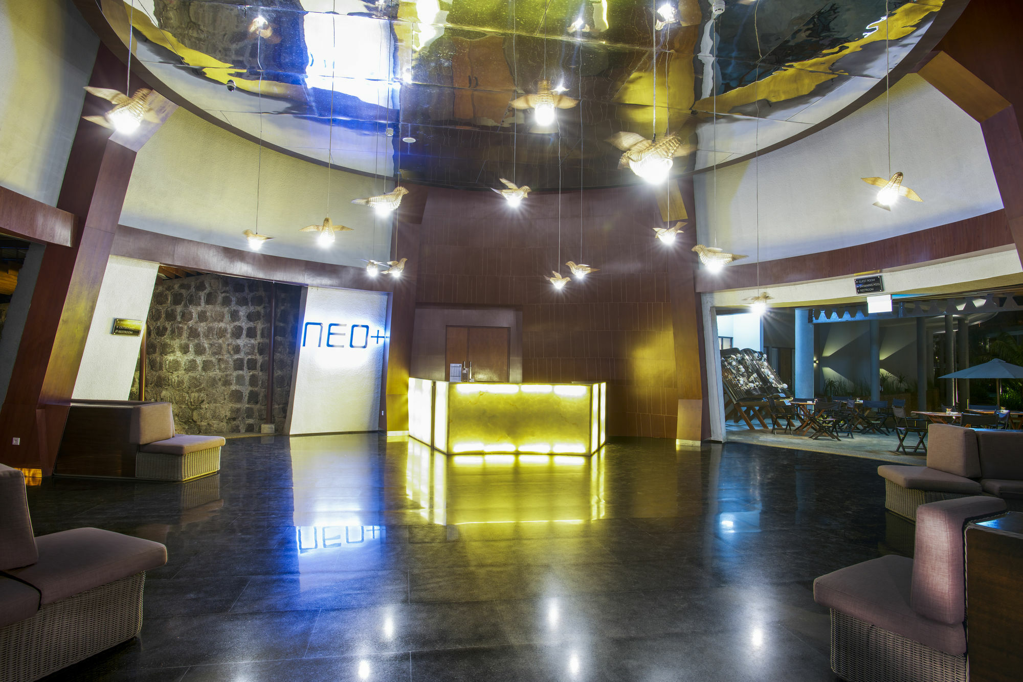 Hotel Neo+ Green Savana Sentul City Bogor Esterno foto
