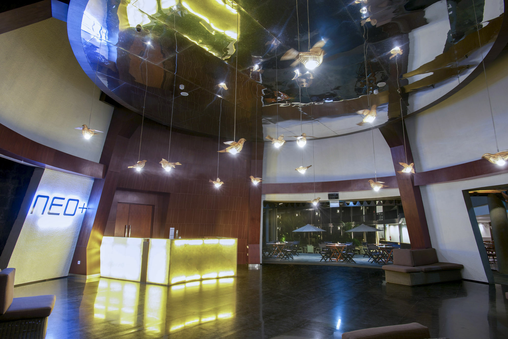 Hotel Neo+ Green Savana Sentul City Bogor Esterno foto